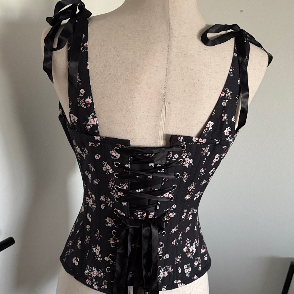 Black Floral Lace-Up Tie-Shoulder Bodysuit